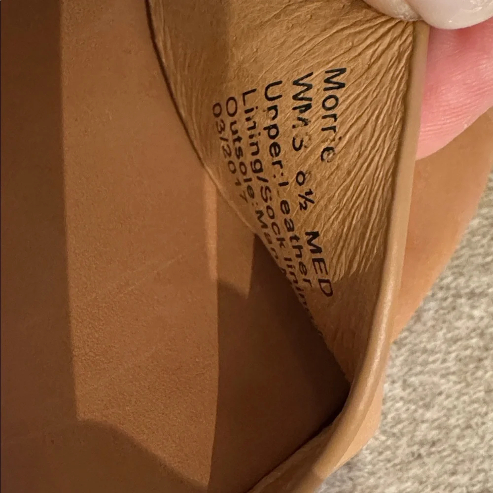 Gentle Souls by Kenneth Cole Tan Ankle-Strap Leather Sandals - Picture 9 of 9